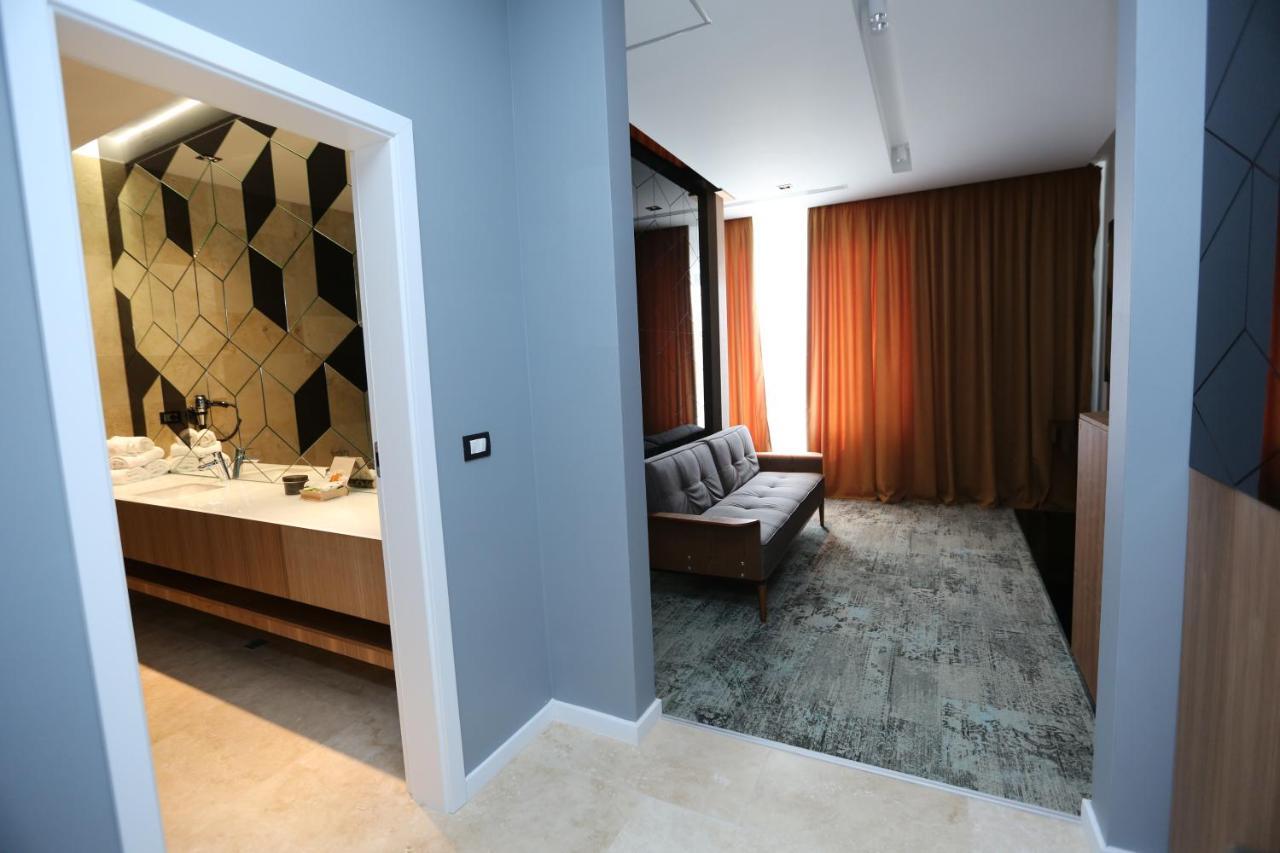 Valentino Rooms Focsani Exterior photo